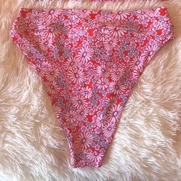 Forever 21 Floral Bikini - Picture 3 of 8